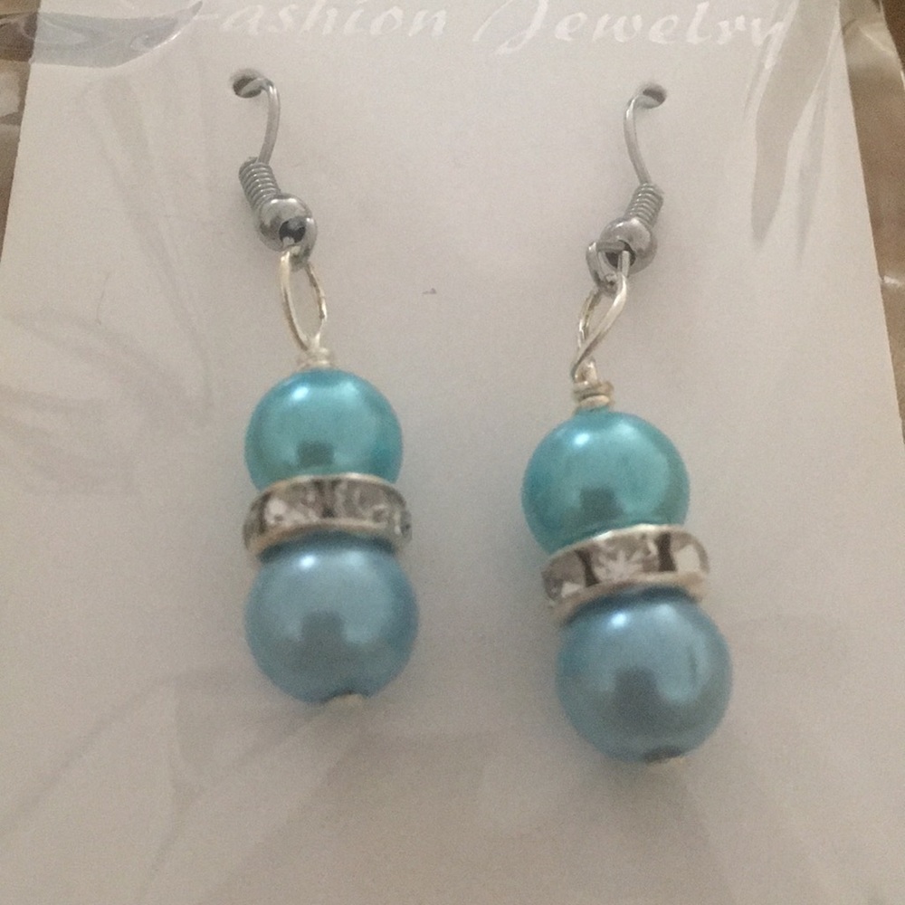 Fish hook bluegreen earrings with Rhondelle spacer